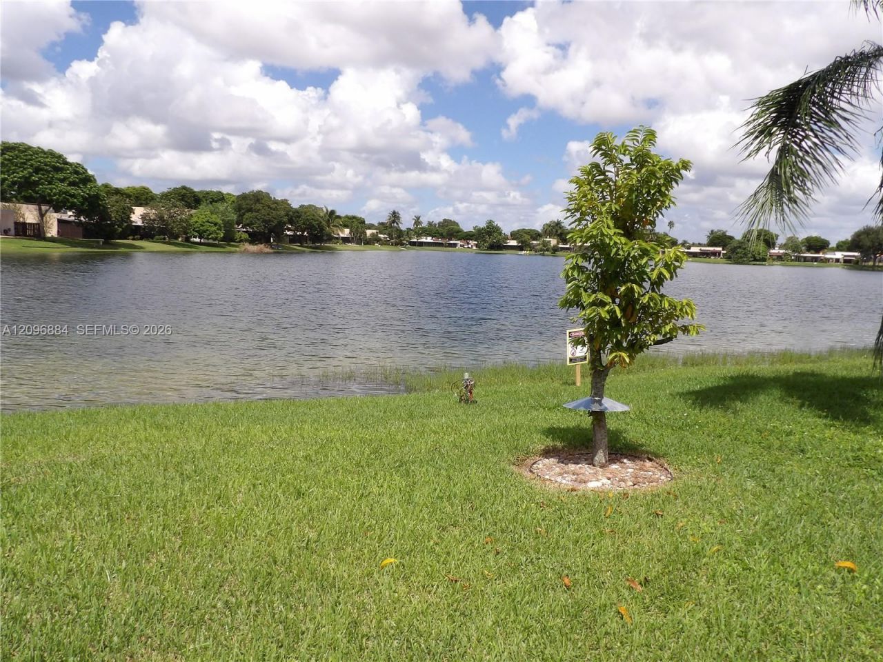 19406 E Lake Dr, Hialeah, FL 33015 Photo