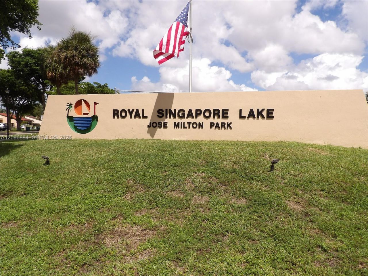 19406 E Lake Dr, Hialeah, FL 33015 Photo