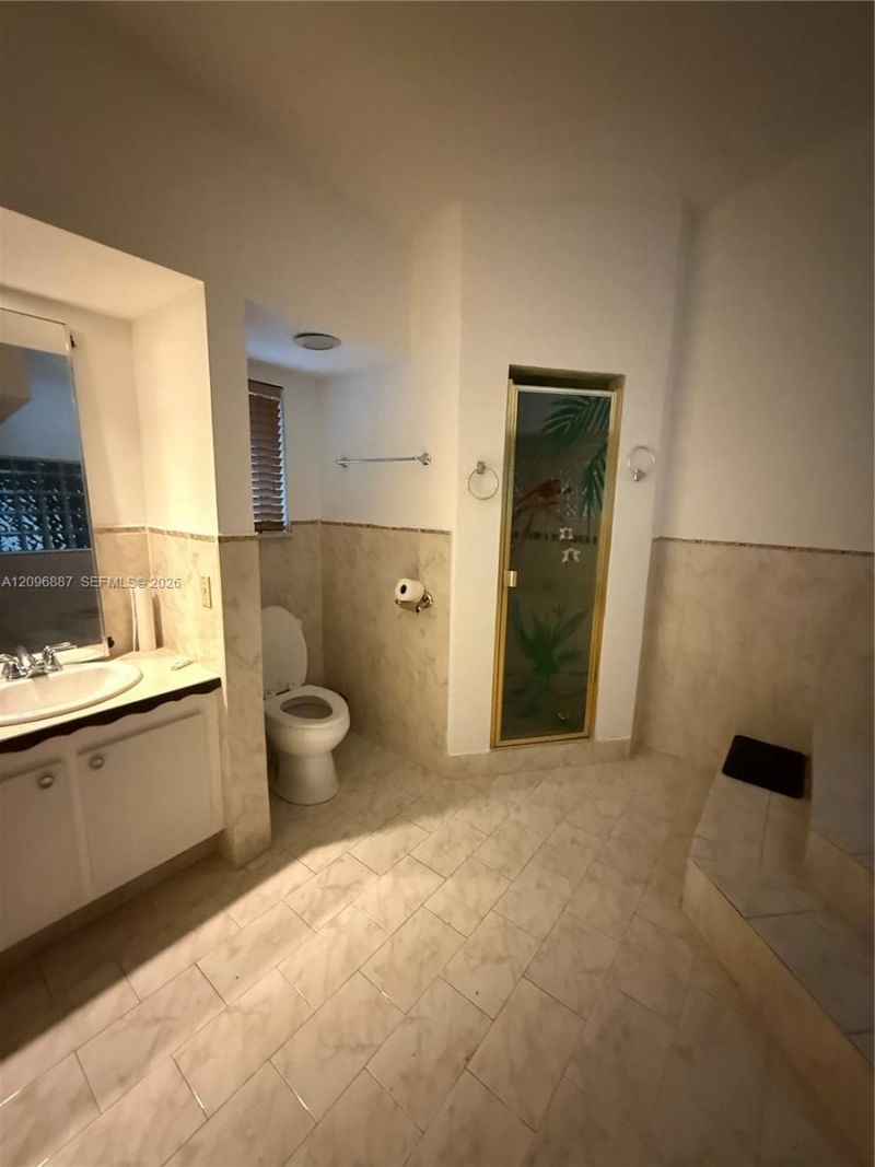541 NE 199th Ln , Unit 2X, Miami, FL 33179 Photo