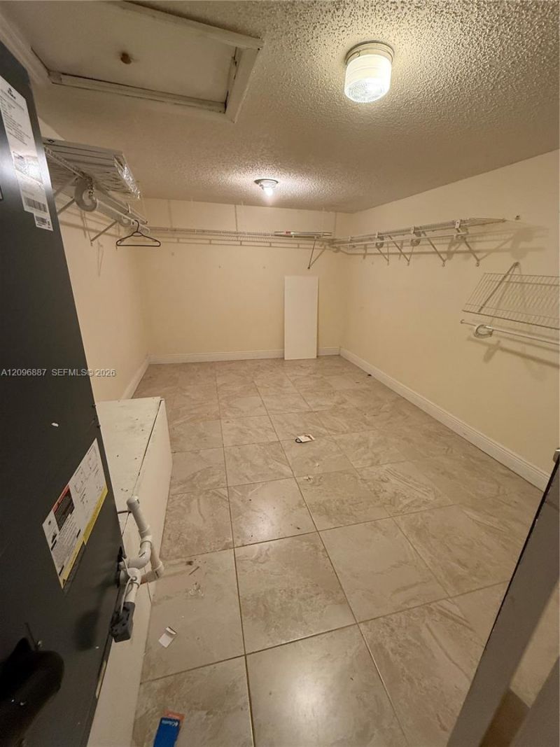 541 NE 199th Ln , Unit 2X, Miami, FL 33179 Photo