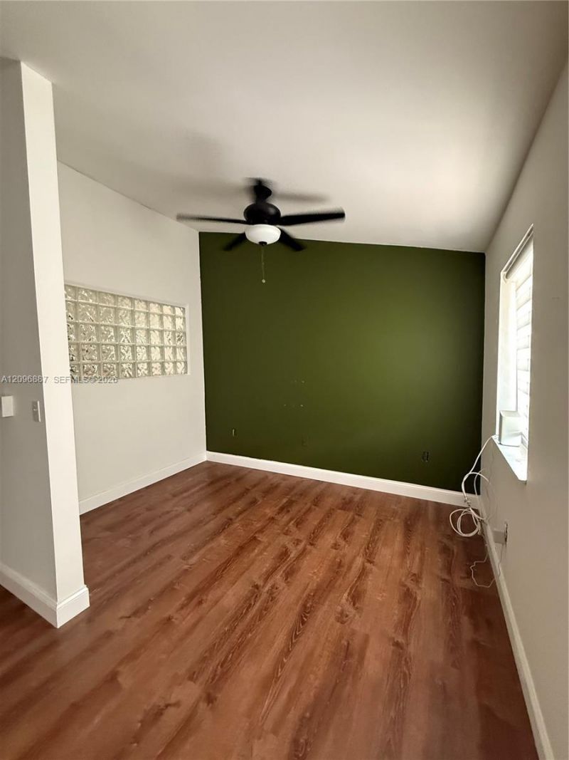 541 NE 199th Ln , Unit 2X, Miami, FL 33179 Photo
