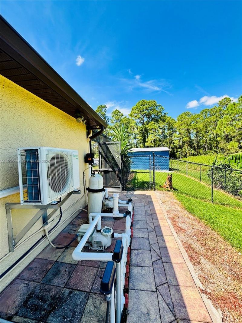 1201 Edison Ave , Lehigh Acres, FL 33972 Photo