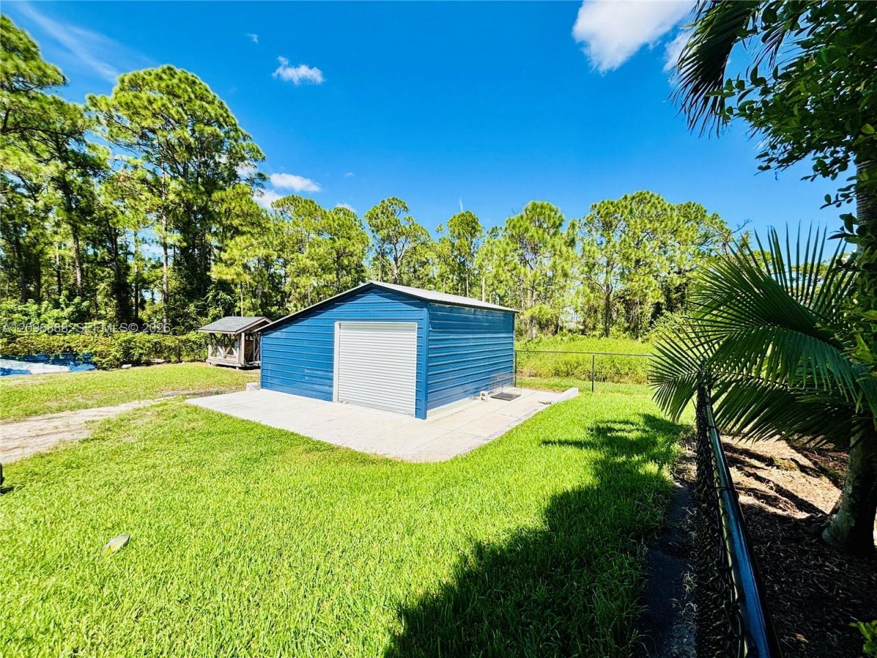 1201 Edison Ave , Lehigh Acres, FL 33972 Photo