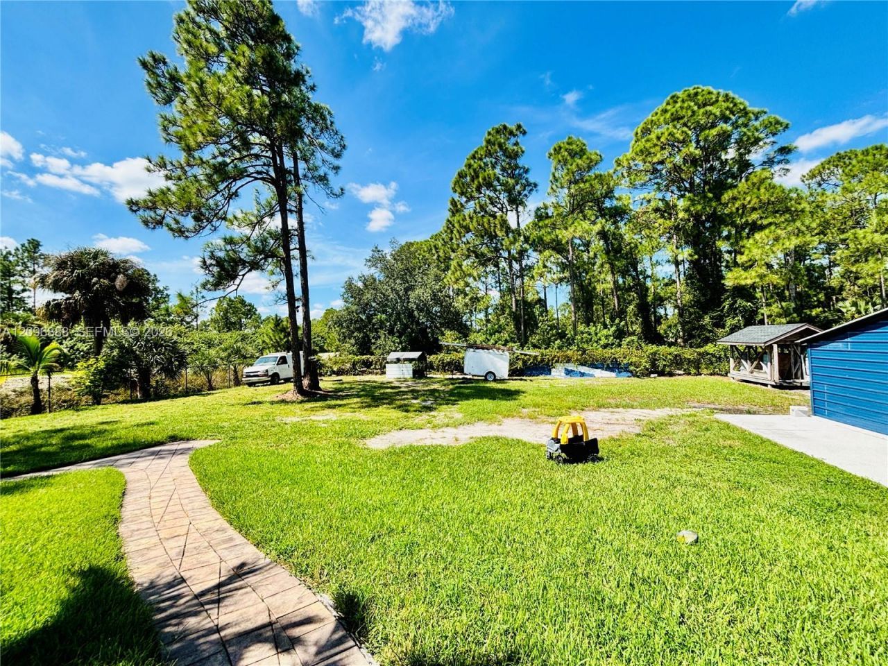 1201 Edison Ave , Lehigh Acres, FL 33972 Photo