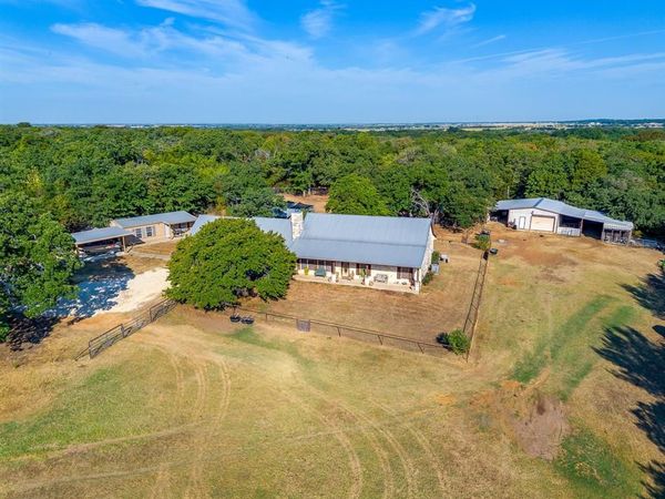 3305 E Fm 916 , Cleburne, TX 76031