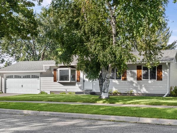 615 11th AVENUE N, Onalaska, WI 54650