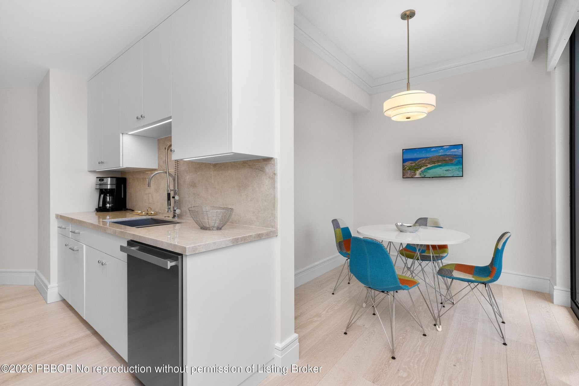 120 Sunset Avenue W, Unit 4A, Palm Beach, FL 33480 Photo