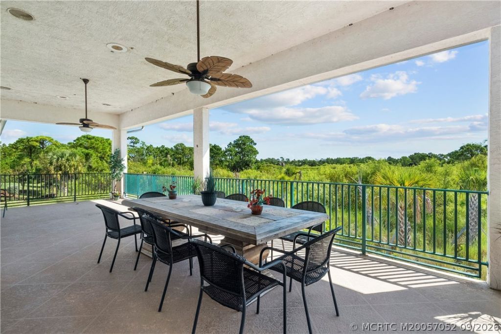 3661 NW Willow Creek Drive, Jensen Beach, FL 34957 Photo