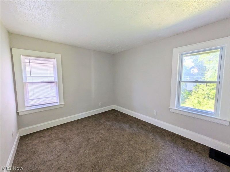 10721 Columbia Avenue, Cleveland, OH 44108 Photo 18