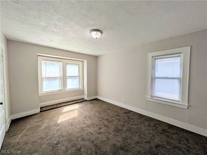 10721 Columbia Avenue, Cleveland, OH 44108 Photo 21