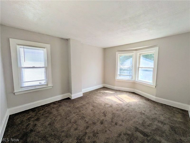 10721 Columbia Avenue, Cleveland, OH 44108 Photo 24