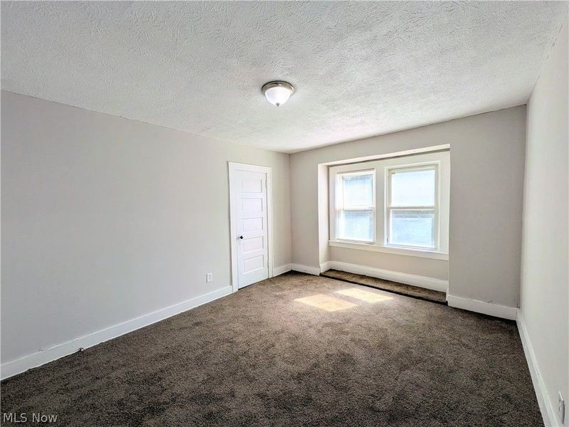 10721 Columbia Avenue, Cleveland, OH 44108 Photo 25