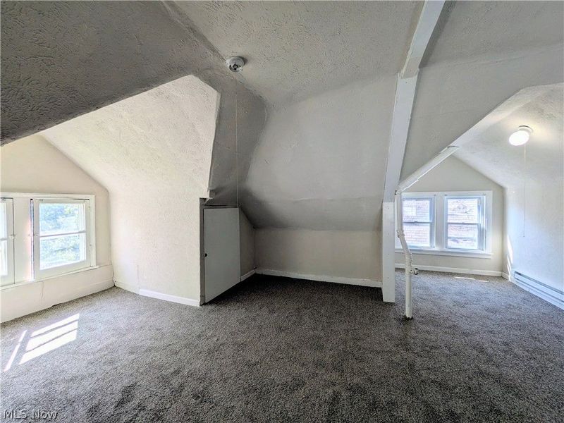 10721 Columbia Avenue, Cleveland, OH 44108 Photo 29