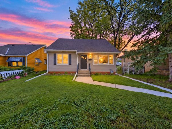 1446 Dale Street N, Saint Paul, MN 55117