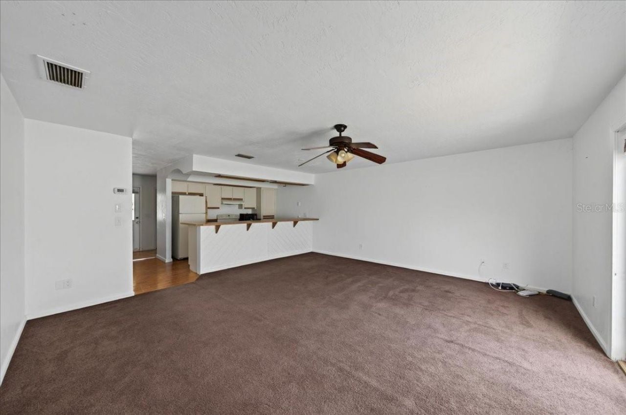 841 E 14th Avenue, New Smyrna Beach, FL 32169 Photo