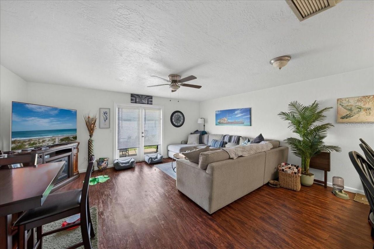 841 E 14th Avenue, New Smyrna Beach, FL 32169 Photo