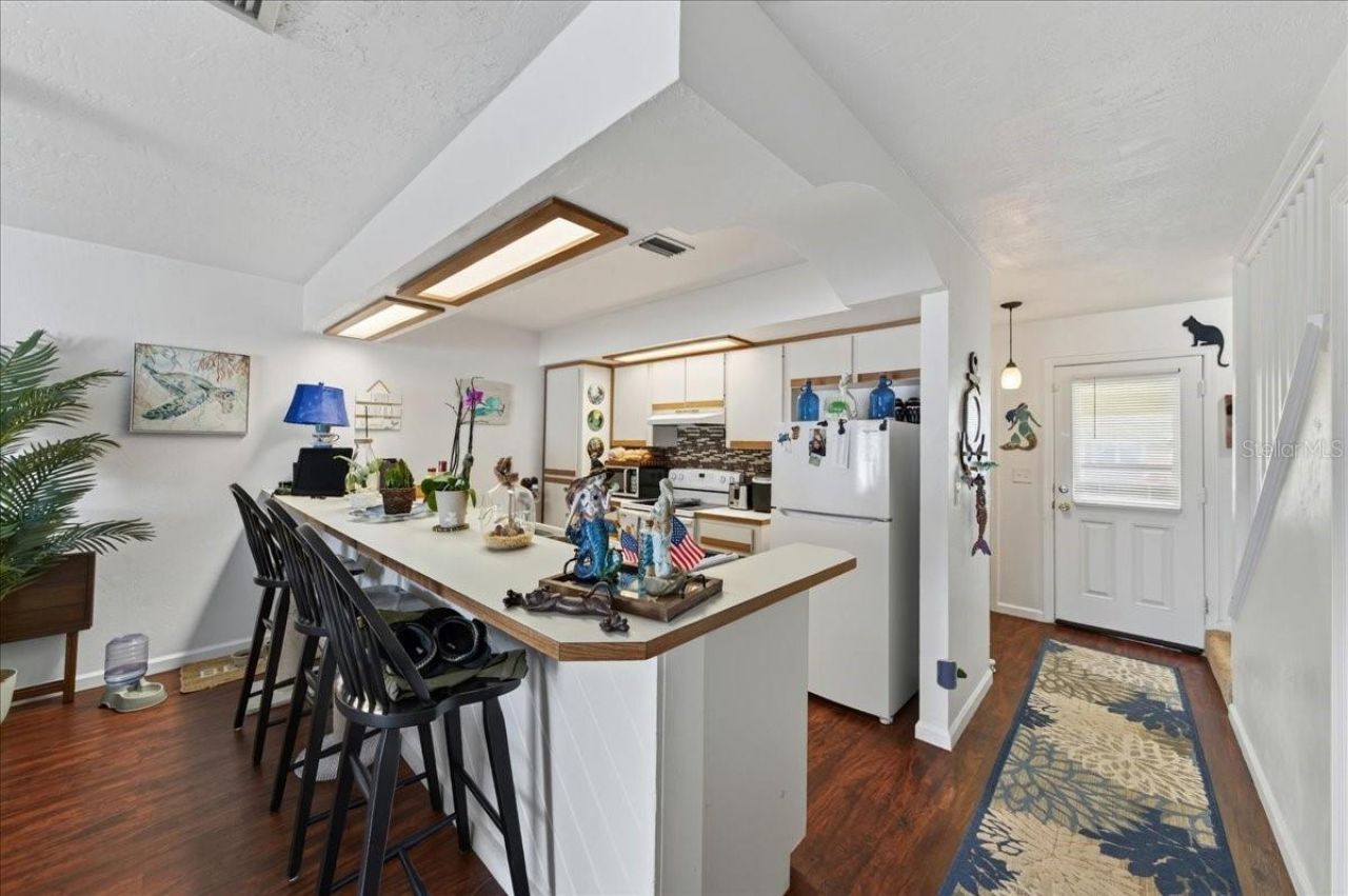 841 E 14th Avenue, New Smyrna Beach, FL 32169 Photo