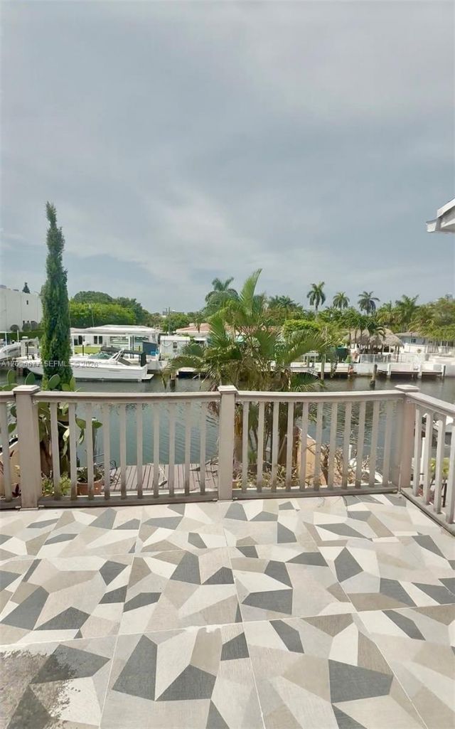 2039 NE 123rd St , North Miami, FL 33181 Photo