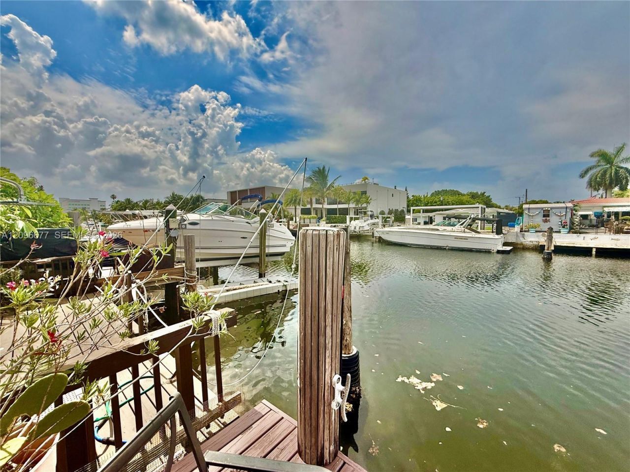 2039 NE 123rd St , North Miami, FL 33181 Photo