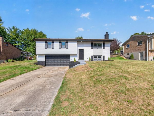 2650 Valley Trails Drive, Villa Hills, KY 41017