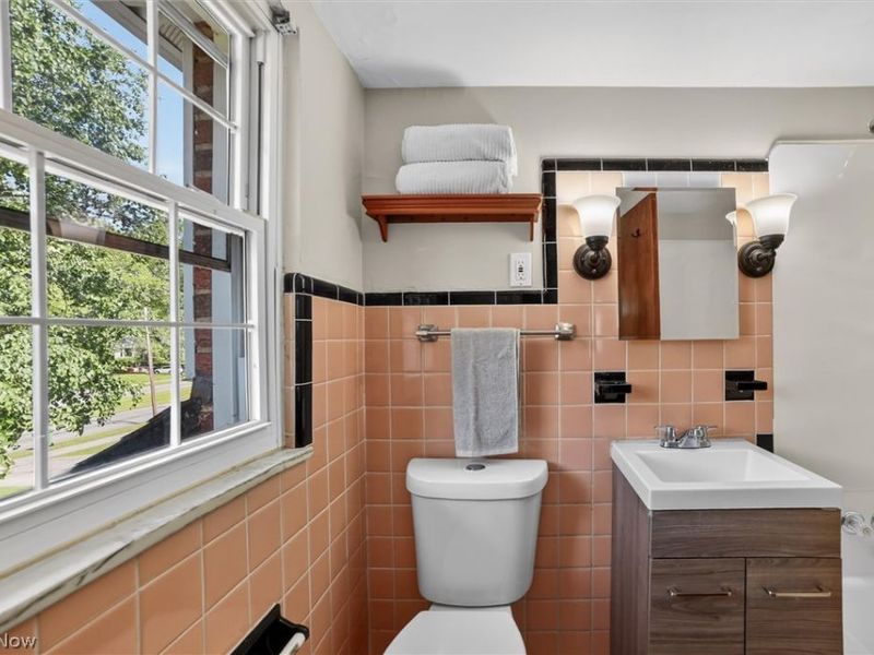 1540 S Belvoir Boulevard, South Euclid, OH 44121 Photo 17