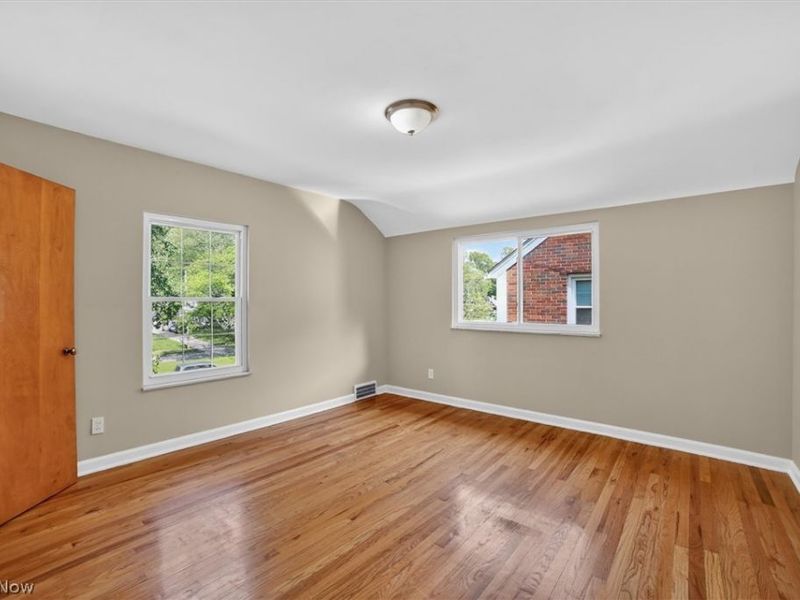 1540 S Belvoir Boulevard, South Euclid, OH 44121 Photo 30