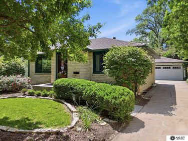 2639 Woodsdale Boulevard, Lincoln, NE 68502