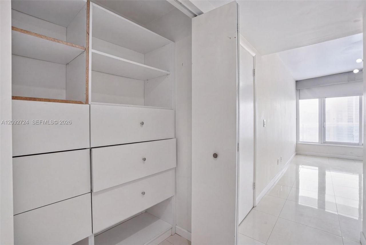 350 S Miami Ave , Unit 3602, Miami, FL 33130 Photo