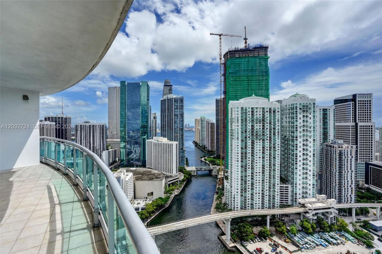 350 S Miami Ave , Unit 3602, Miami, FL 33130 Photo