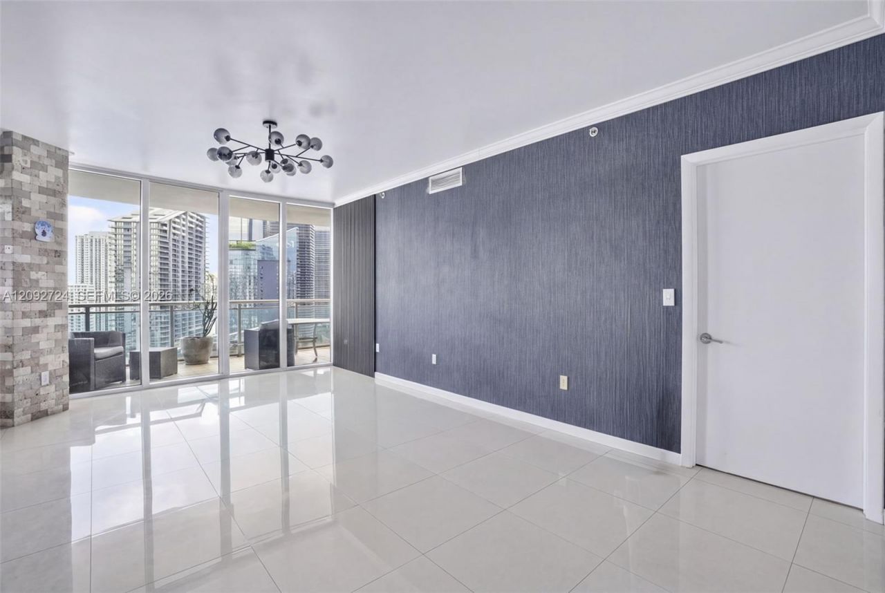 350 S Miami Ave , Unit 3602, Miami, FL 33130 Photo