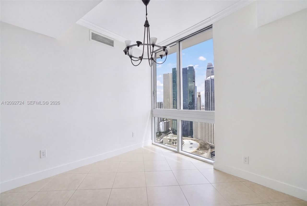 350 S Miami Ave , Unit 3602, Miami, FL 33130 Photo