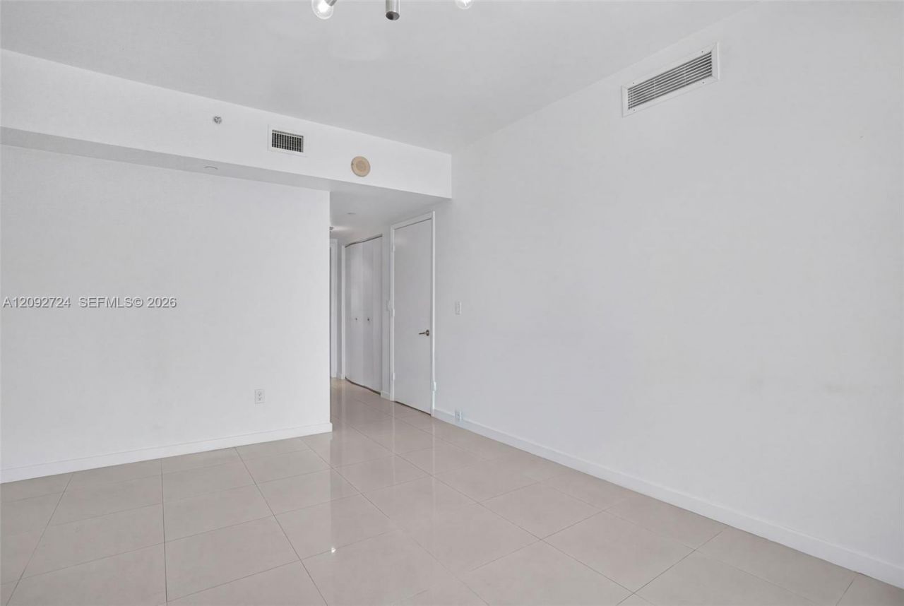 350 S Miami Ave , Unit 3602, Miami, FL 33130 Photo