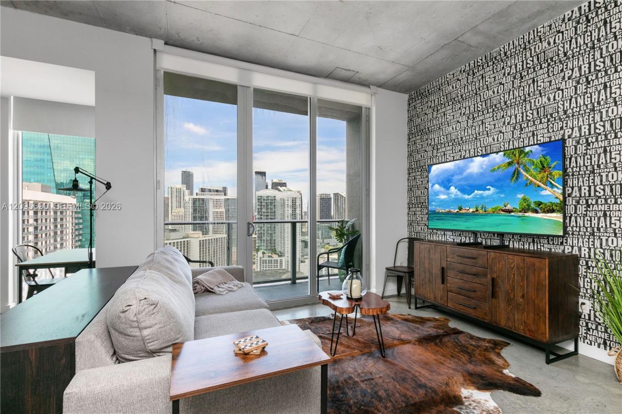 151 SE 1st St , Unit 3103, Miami, FL 33131 Photo