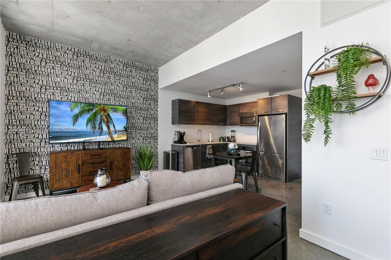 151 SE 1st St , Unit 3103, Miami, FL 33131 Photo