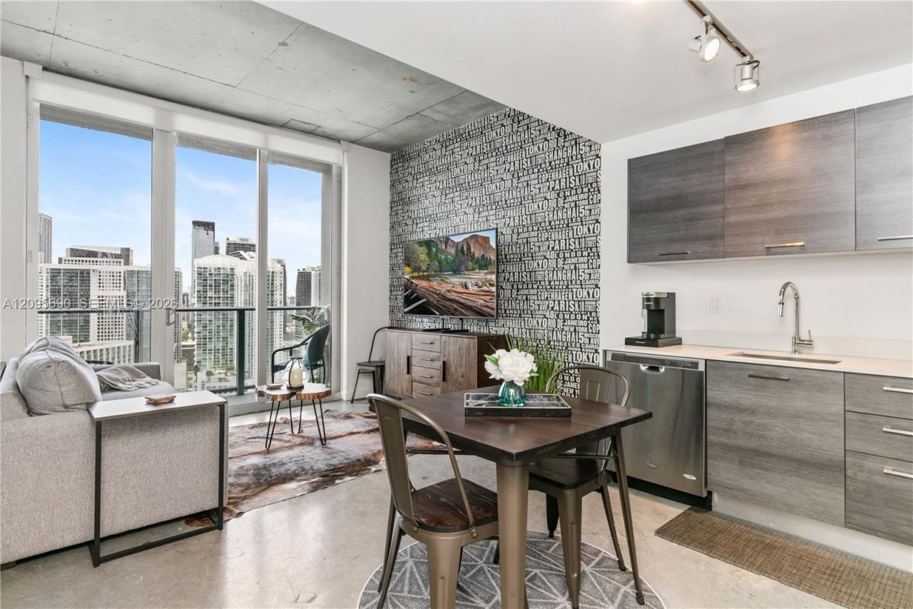 151 SE 1st St , Unit 3103, Miami, FL 33131 Photo