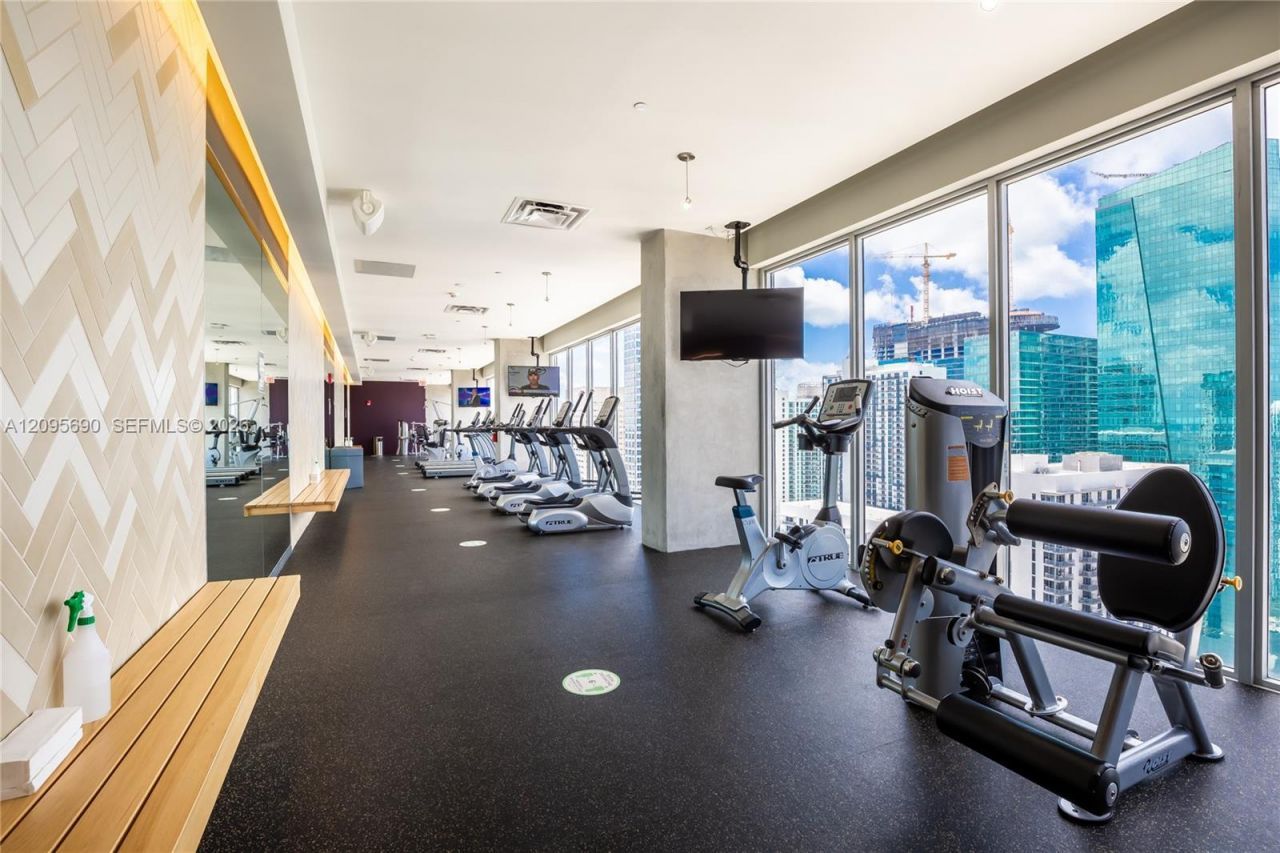 151 SE 1st St , Unit 3103, Miami, FL 33131 Photo