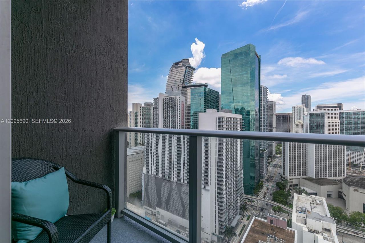 151 SE 1st St , Unit 3103, Miami, FL 33131 Photo