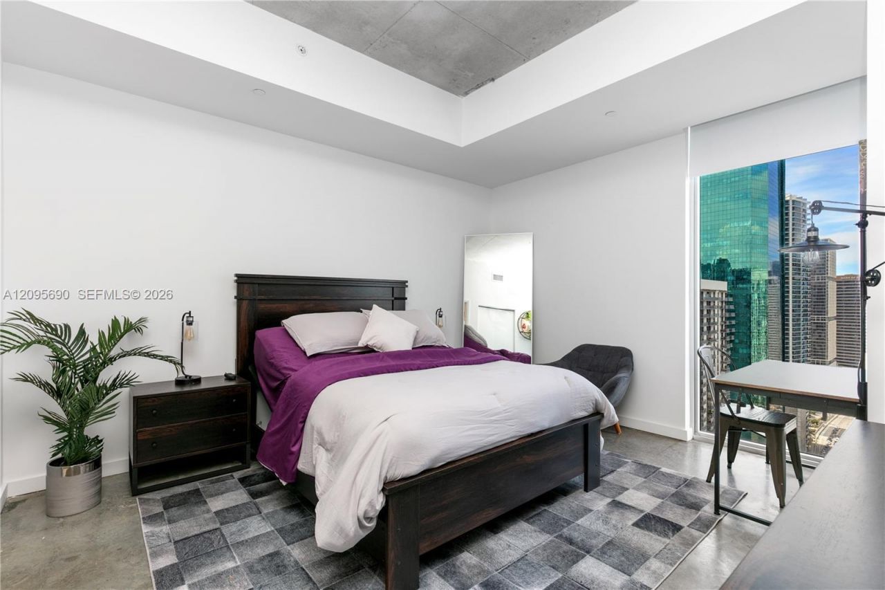 151 SE 1st St , Unit 3103, Miami, FL 33131 Photo