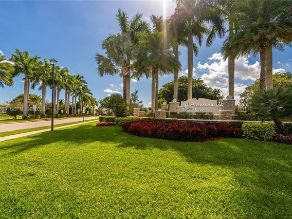361 NE 194th Ter , Miami, FL 33179