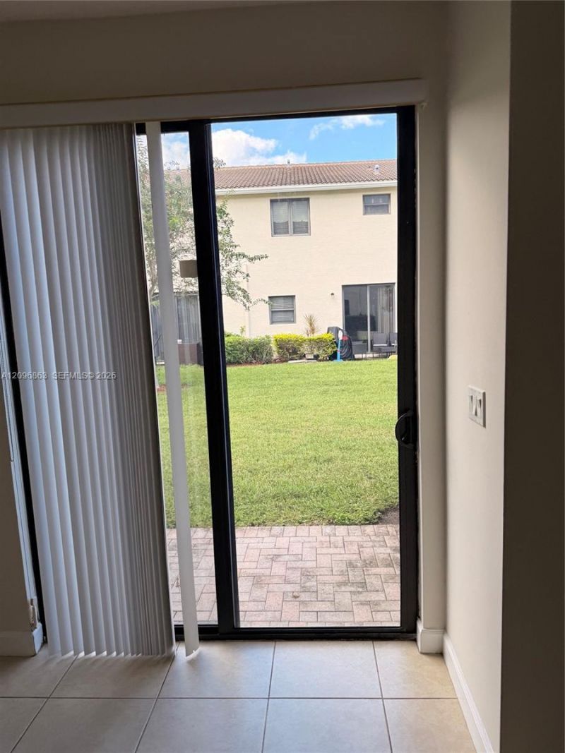 361 NE 194th Ter , Miami, FL 33179 Photo