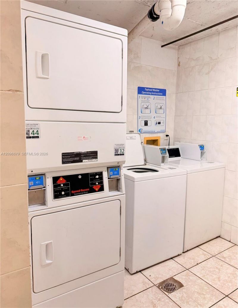606 W 81st St, Unit 320, Hialeah, FL 33014 Photo