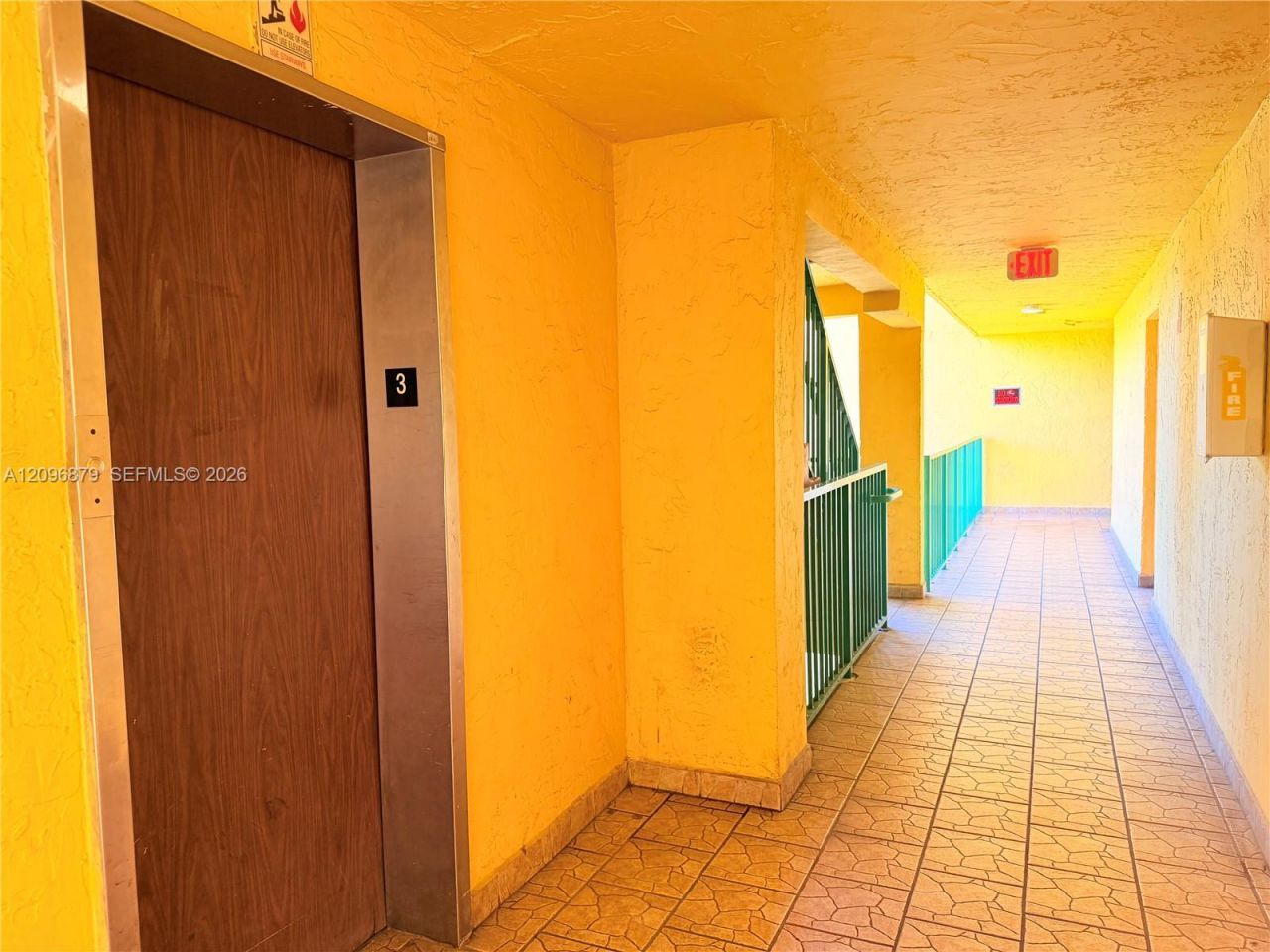 606 W 81st St, Unit 320, Hialeah, FL 33014 Photo