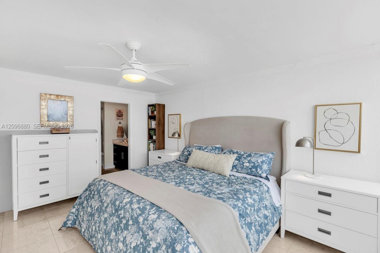 7135 Collins Ave, Unit 1126, Miami Beach, FL 33141 Photo