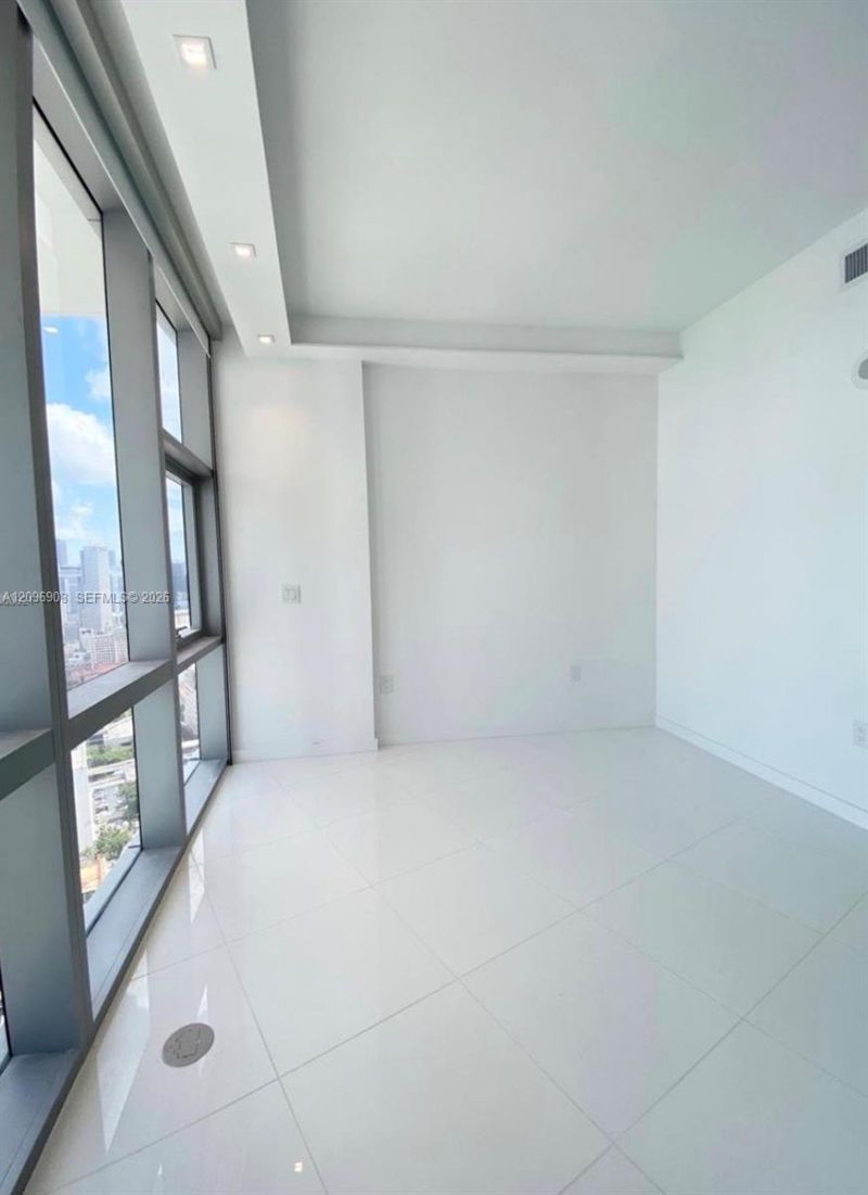 851 NE 1st Ave , Unit 3609, Miami, FL 33132 Photo