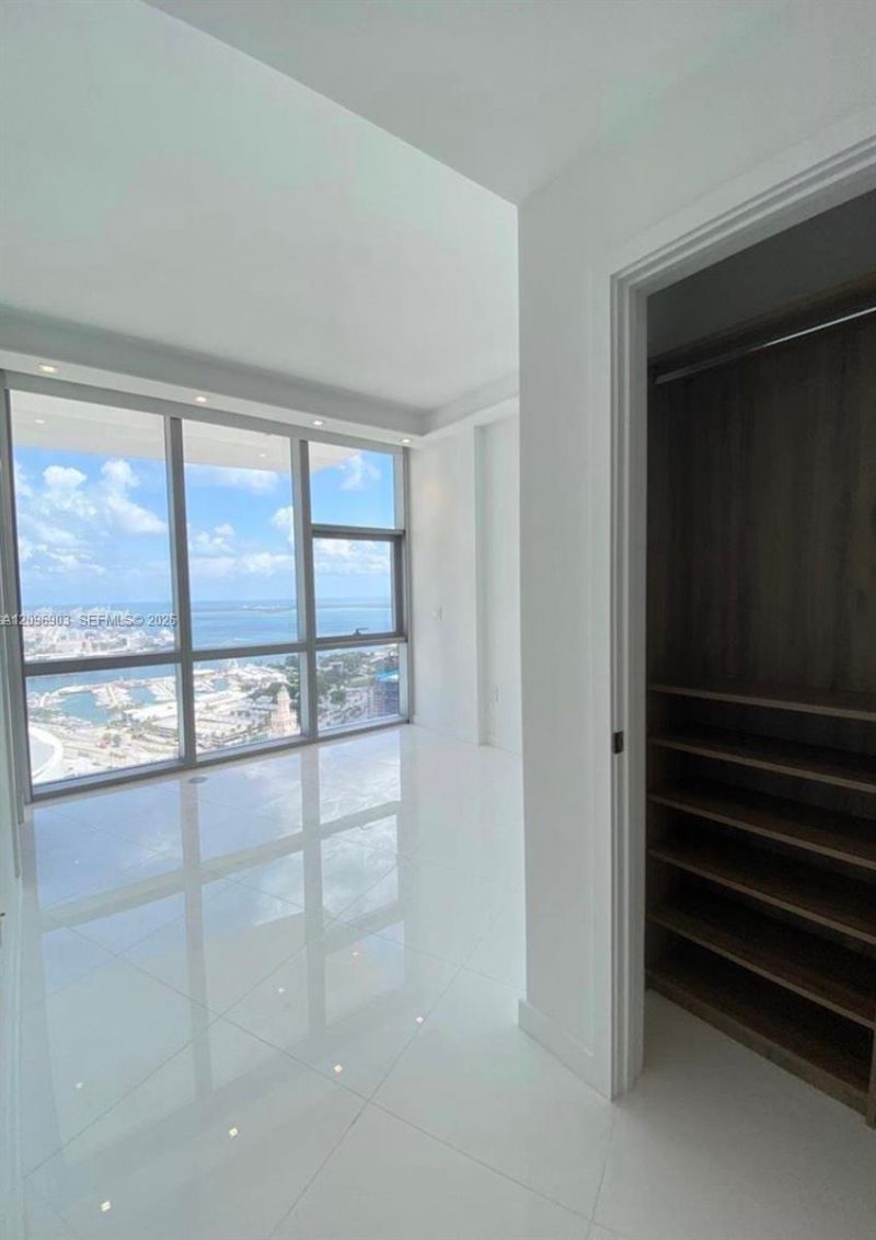 851 NE 1st Ave , Unit 3609, Miami, FL 33132 Photo