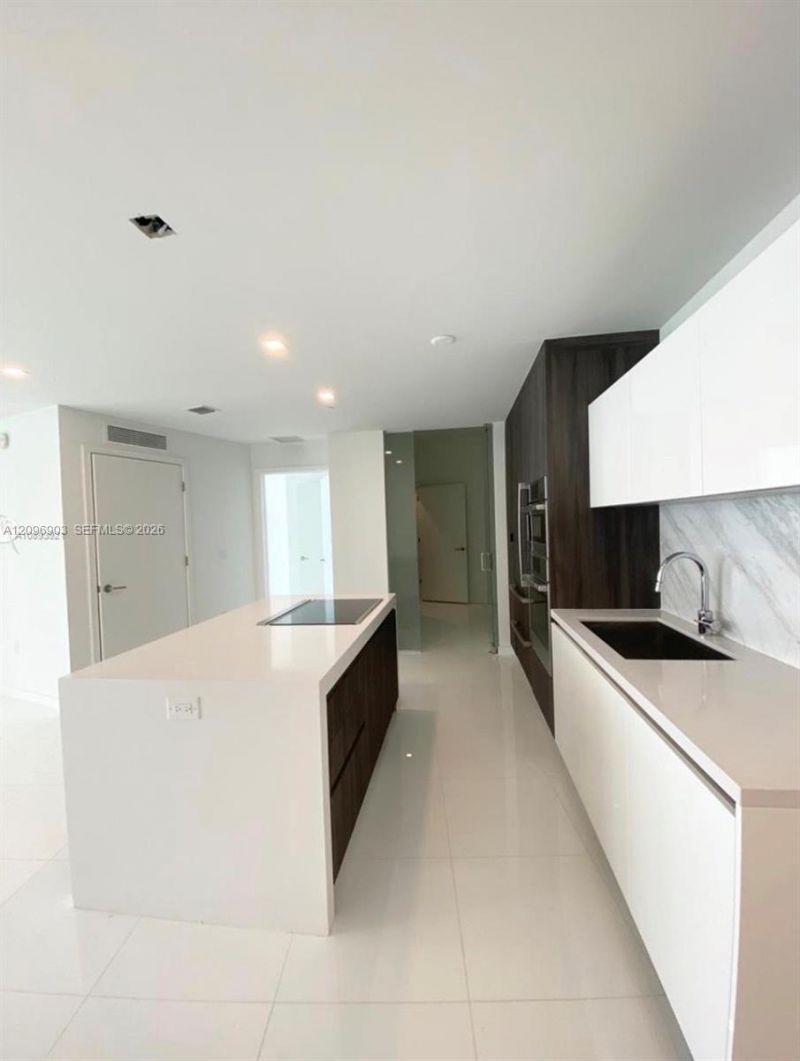 851 NE 1st Ave , Unit 3609, Miami, FL 33132 Photo
