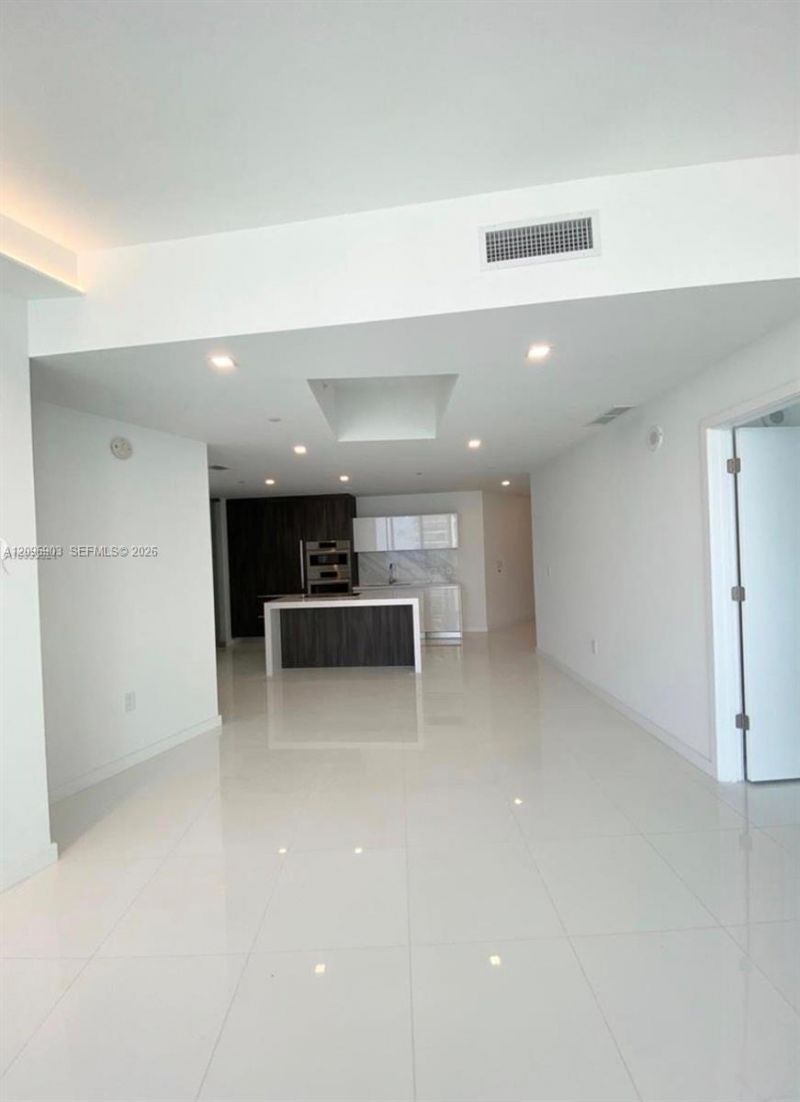 851 NE 1st Ave , Unit 3609, Miami, FL 33132 Photo