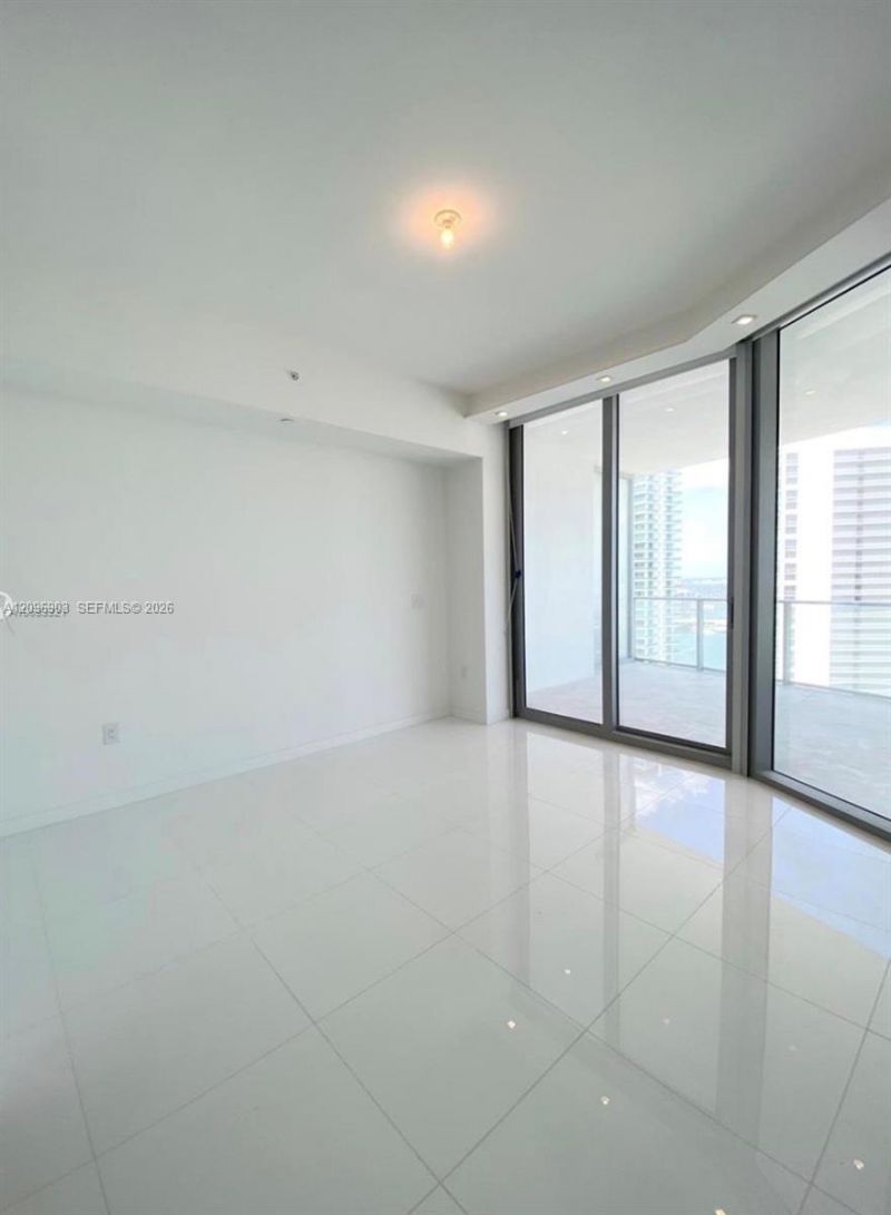 851 NE 1st Ave , Unit 3609, Miami, FL 33132 Photo