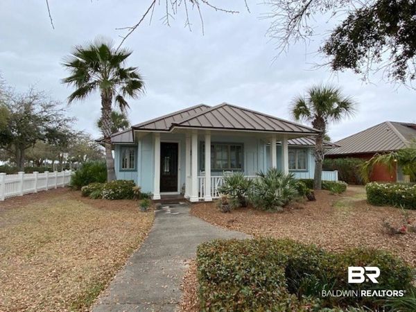 8762 Greenwich Court, Unit 18, Gulf Shores, AL 36542