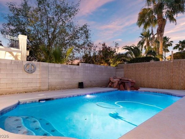 1792 E Quartz Landing Avenue, Las Vegas, NV 89183